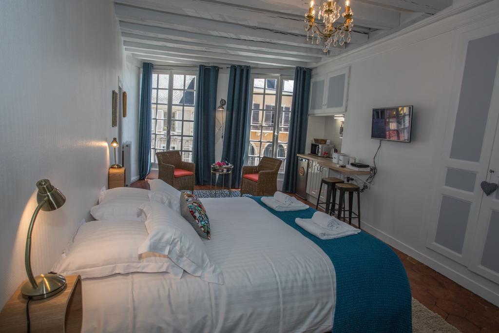 Berceau Henri II Apartamento Le Mans Exterior foto